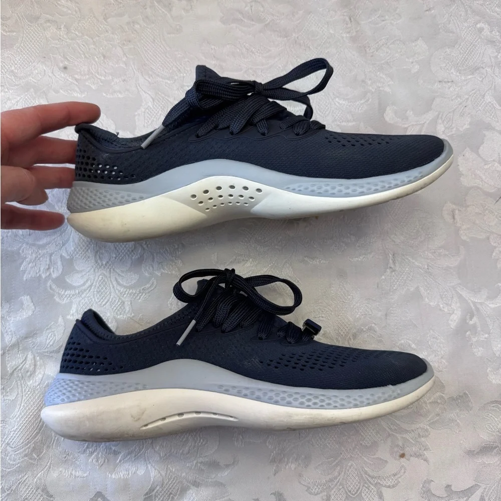 Crocs Size 7 LiteRide 360 Pacer Sneakers Lace Up Boat Show Navy Blue‎ Comfort